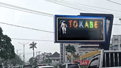 Layanan Videotron DOOH Tokabe.id - Jl. Brigjend Katamso, Medan ( Di Depan Suzuya ) - Sewa LED screen Medan
