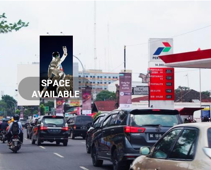 Sewa Reklame Billboard Tokabe.id - Di Perintis Kemerdekaan Street (after the Koramil Office), Binjai Kota, Provinsi Sumatera Utara - Iklan luar ruang Binjai