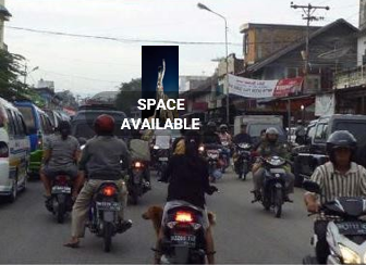 Sewa Reklame Billboard Tokabe.id - Patuan Nagari Simpang Street, Mufakat Street (Pasar Parluasan), Pematang Siantar - Titik billboard strategis Medan