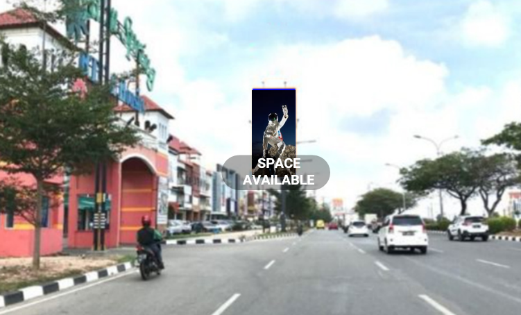 Sewa Reklame Billboard Tokabe.id - Di Raja Haji Fisabilillah Street, di depan OCBC Bank (Palm Spring Complex), Batam City, Riau Islands Provinsi - Harga sewa billboard Medan
